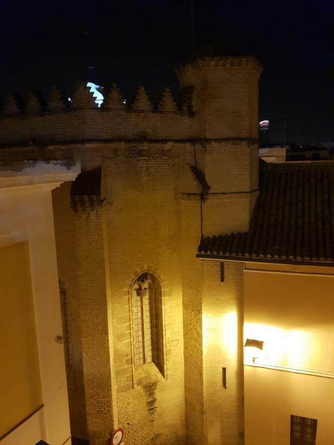 Recuerdos De La Abuela Apartment Seville Exterior photo